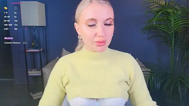 Evacadooo online show from May 13, 2:42 am
