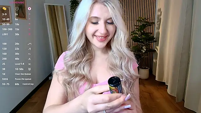 Evacadooo online show from May 17, 8:34 am