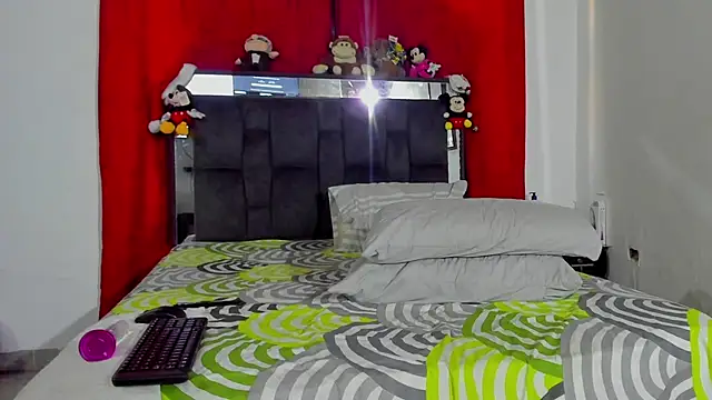 chloe vasquez710 online show from January 14, 9:41 pm