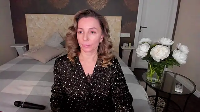 AllisonWilliams online show from November 16, 4:23 pm