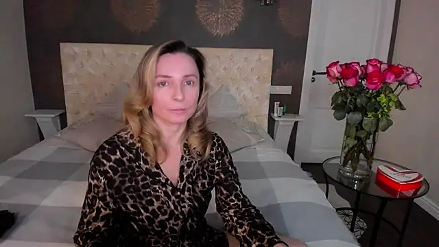 AllisonWilliams online show from March 19, 4:44 pm