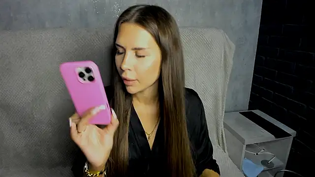 SuraMune online show from March 10, 3:39 pm