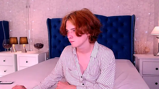 Snapshot of iwillfall chatting on September 14, 10:31 pm iwillfall online show from September 14, 10:31 pm