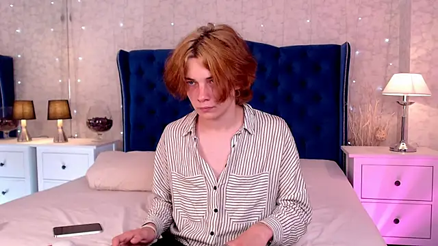 Snapshot of iwillfall chatting on September 16, 9:27 pm iwillfall online show from September 16, 9:27 pm