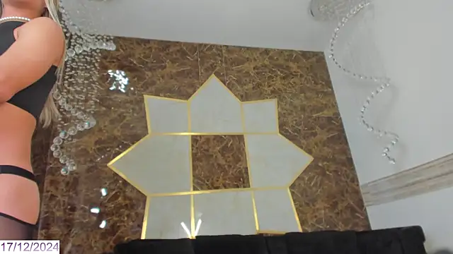 Snapshot of Charlie_Doll chatting on December 17, 12:54 pm Charlie Doll online show from December 17, 12:54 pm