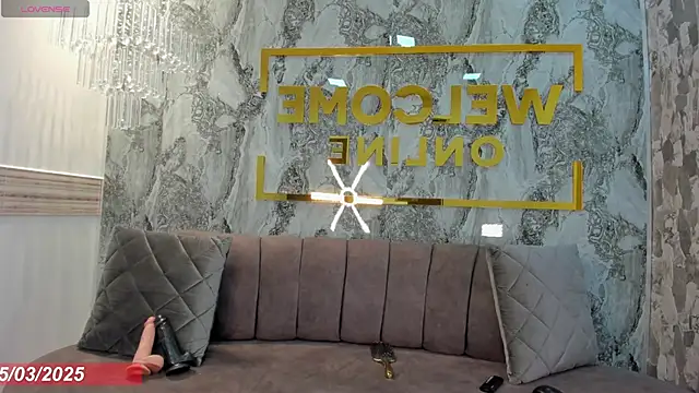 Snapshot of Charlie_Doll chatting on March 5, 5:29 am Charlie Doll online show from March 5, 5:29 am