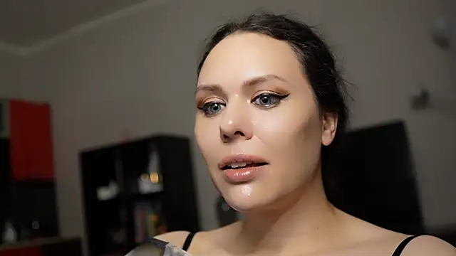 MollyCheiz online show from December 12, 6:47 am