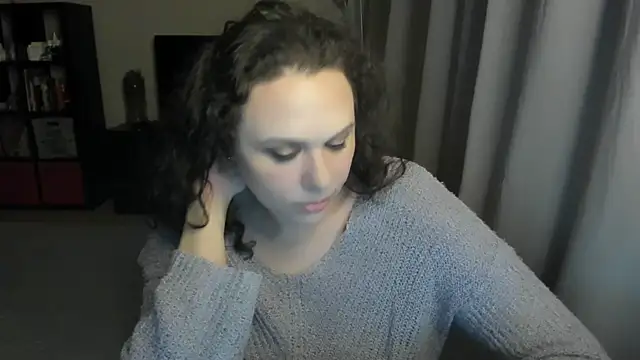 MollyCheiz online show from May 26, 9:33 pm