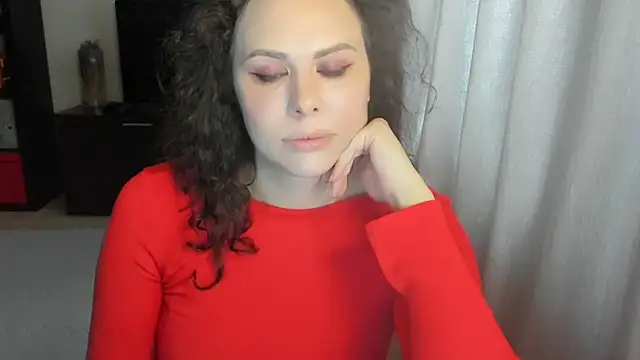 MollyCheiz online show from June 15, 4:31 pm