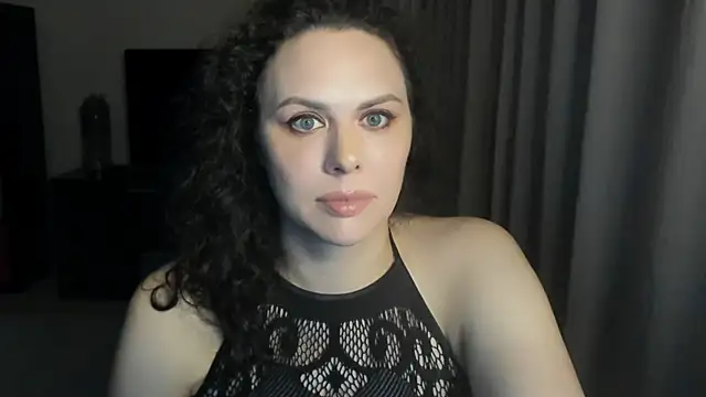 MollyCheiz online show from June 22, 9:23 pm