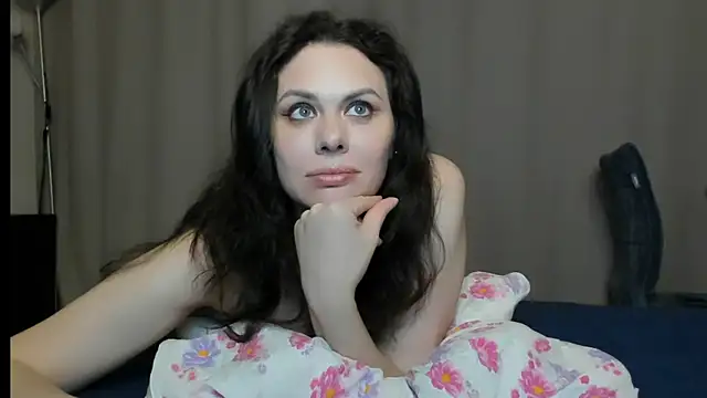 MollyCheiz online show from July 6, 11:29 pm