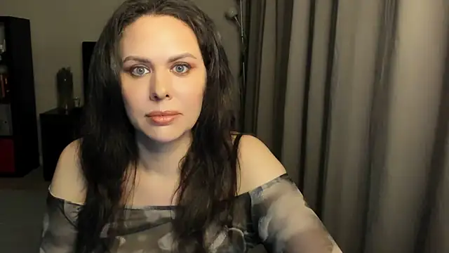 MollyCheiz online show from July 18, 11:08 pm