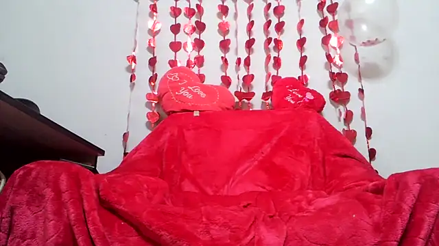 kisandgioni online show from February 5, 12:38 pm