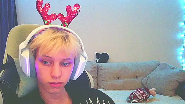 Ostin meow online show from December 11, 1:17 pm