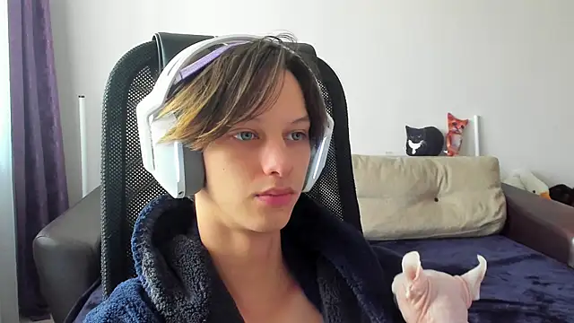 Ostin meow online show from October 29, 7:21 am