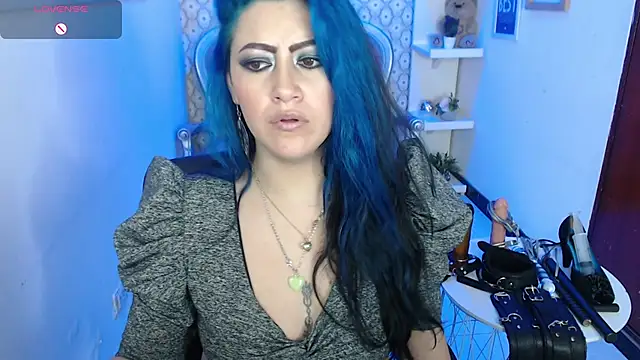 Snapshot of scarleth_blue chatting on January 20, 6:42 am scarleth blue online show from January 20, 6:42 am