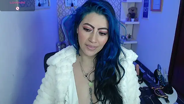 Snapshot of scarleth_blue chatting on January 23, 6:06 am scarleth blue online show from January 23, 6:06 am