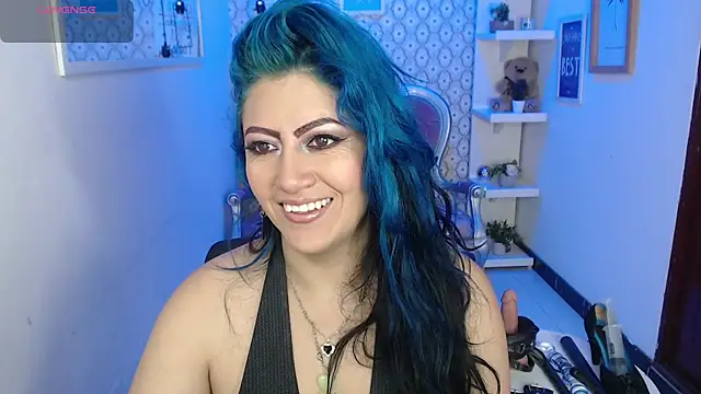 Snapshot of scarleth_blue chatting on January 28, 3:04 am scarleth blue online show from January 28, 3:04 am