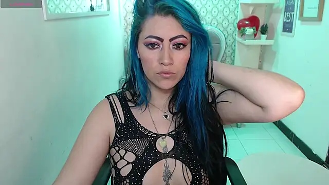 Snapshot of scarleth_blue chatting on February 21, 3:12 am scarleth blue online show from February 21, 3:12 am