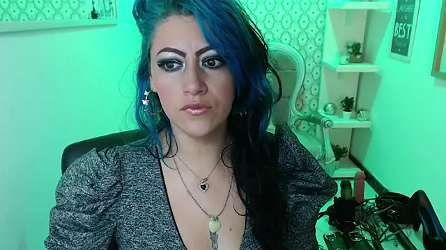 Snapshot of scarleth_blue chatting on March 21, 3:12 am scarleth blue online show from March 21, 3:12 am