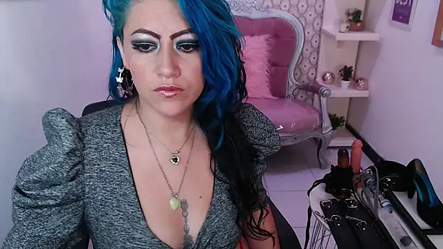 Snapshot of scarleth_blue chatting on March 21, 6:38 am scarleth blue online show from March 21, 6:38 am