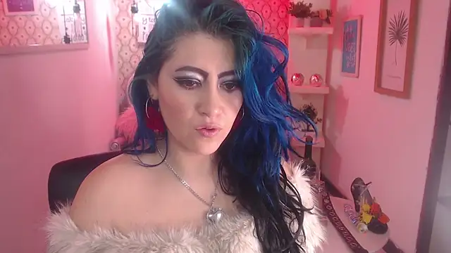 Snapshot of scarleth_blue chatting on September 13, 3:06 am scarleth blue online show from September 13, 3:06 am