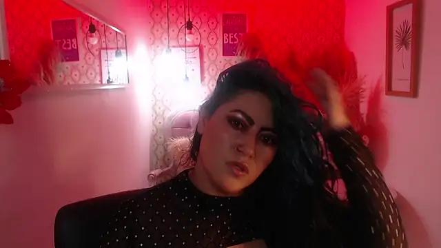 Snapshot of scarleth_blue chatting on February 18, 3:24 am scarleth blue online show from February 18, 3:24 am