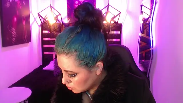 Snapshot of scarleth_blue chatting on May 22, 3:13 am scarleth blue online show from May 22, 3:13 am