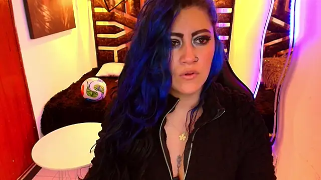 Snapshot of scarleth_blue chatting on June 10, 3:07 am scarleth blue online show from June 10, 3:07 am