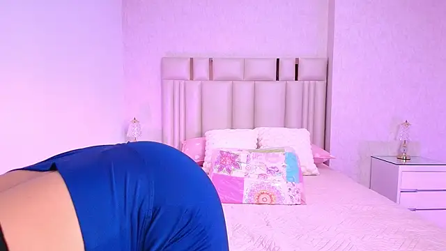 canela oss online show from November 7, 11:54 am