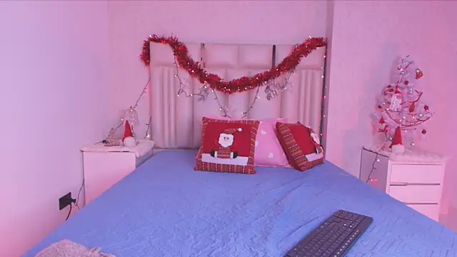 canela oss online show from December 18, 12:00 pm