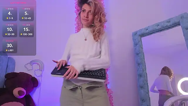 summer sweet  online show from December 6, 10:38 am