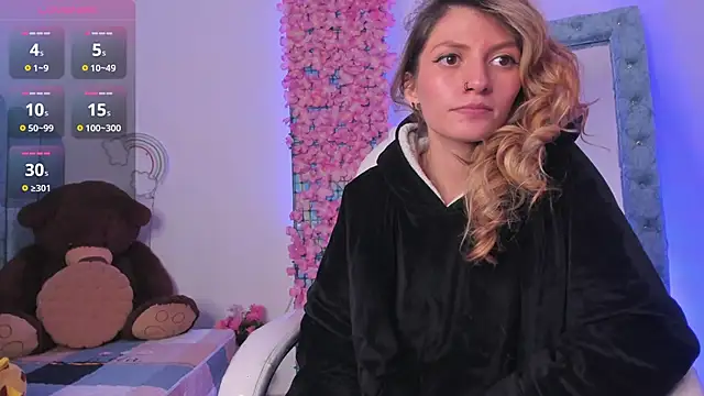 summer sweet  online show from December 17, 7:18 am