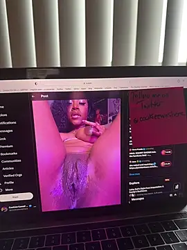 Snapshot of CookieeKawaiix chatting on February 19, 9:36 pm CookieeKawaiix online show from February 19, 9:36 pm