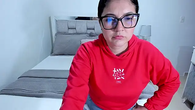 Camilaa bueno online show from July 24, 1:47 am