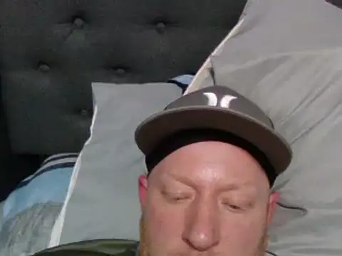 muffgoldcock online show from March 5, 2:25 am