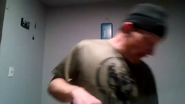 muffgoldcock online show from September 11, 12:44 am