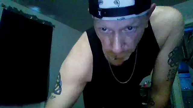 muffgoldcock online show from September 19, 12:50 pm