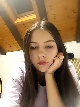 Snapshot of ella_grays chatting on December 3, 6:49 pm ella grays online show from December 3, 6:49 pm