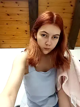 Snapshot of ella_grays chatting on December 29, 3:35 pm ella grays online show from December 29, 3:35 pm