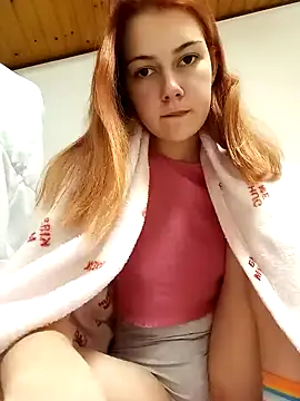 Snapshot of ella_grays chatting on January 3, 8:32 pm ella grays online show from January 3, 8:32 pm