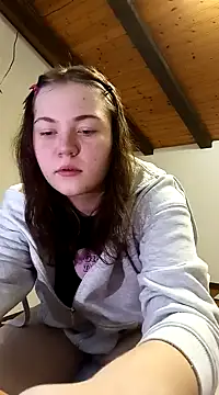 Snapshot of ella_grays chatting on January 18, 7:26 pm ella grays online show from January 18, 7:26 pm