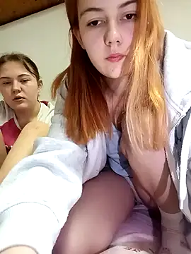 Snapshot of ella_grays chatting on February 3, 8:13 pm ella grays online show from February 3, 8:13 pm