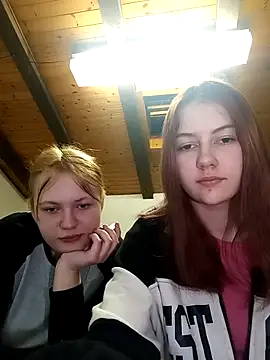 Snapshot of ella_grays chatting on February 23, 5:50 pm ella grays online show from February 23, 5:50 pm