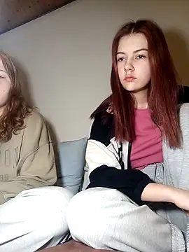 Snapshot of ella_grays chatting on March 17, 6:32 pm ella grays online show from March 17, 6:32 pm