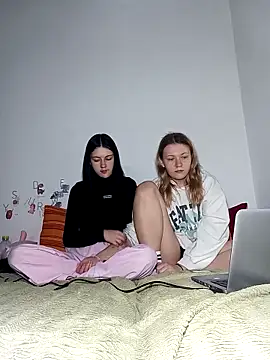 ella grays online show from March 25, 6:36 pm