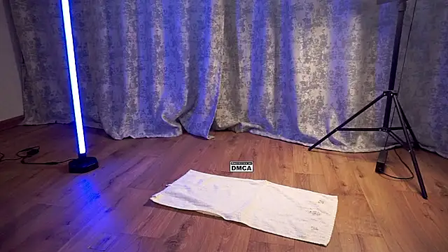 Hoot owl cb online show from December 4, 6:55 am