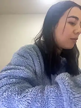 Snapshot of SaraOspinna chatting on December 14, 1:38 pm SaraOspinna online show from December 14, 1:38 pm
