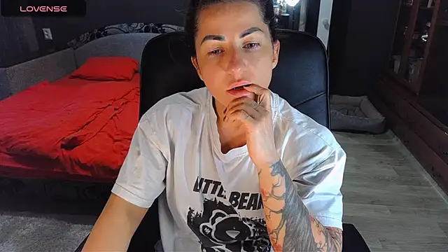 Snapshot of Aria_Dl chatting on October 13, 11:54 am Aria Dl online show from October 13, 11:54 am