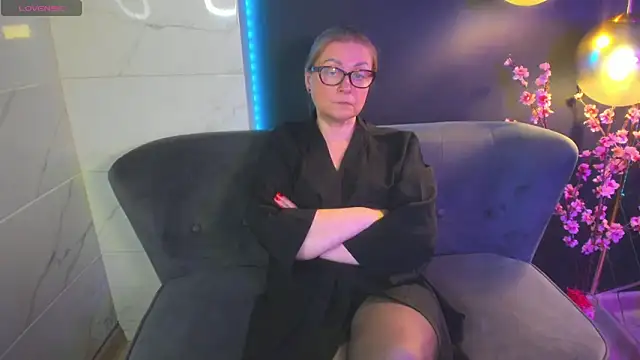 AlexandraKind online show from January 10, 4:51 pm